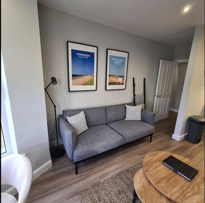 The Cove Apartment, Near Prom, Parking * Portstewart