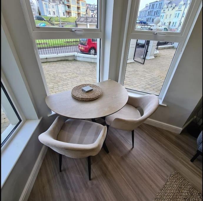 The Cove Apartment, Near Prom, Parking Apartment